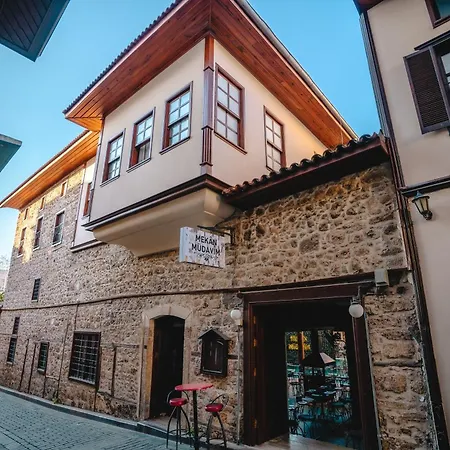 Mediterra Art Hotel 4*