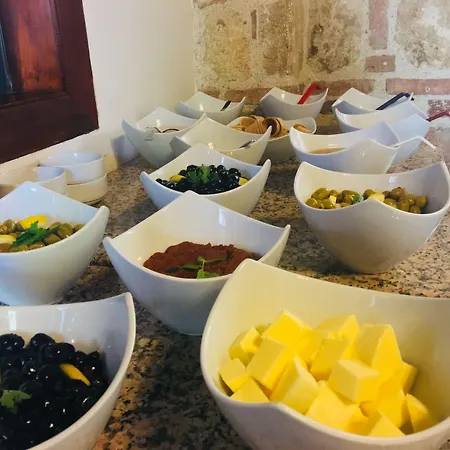 酒店 Mediterra Art