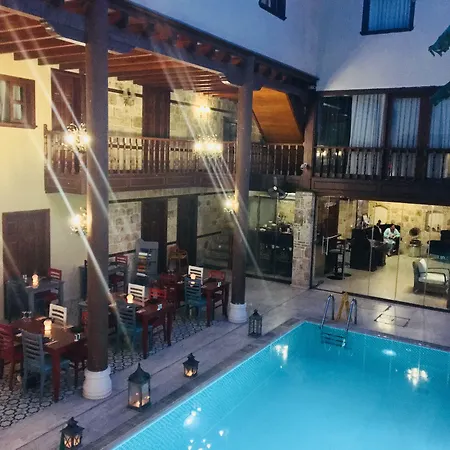 酒店 Mediterra Art