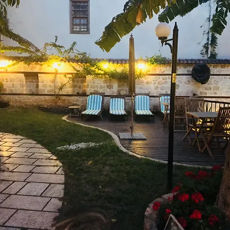 酒店 Mediterra Art 4*