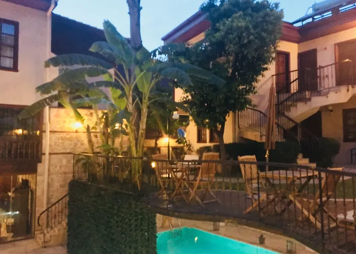 Mediterra Art 4*