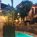 Mediterra Art 4*