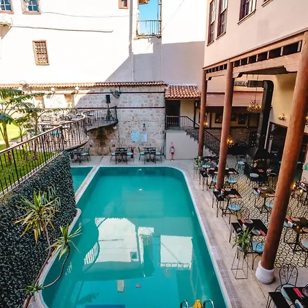 Mediterra Art Hotel 4*