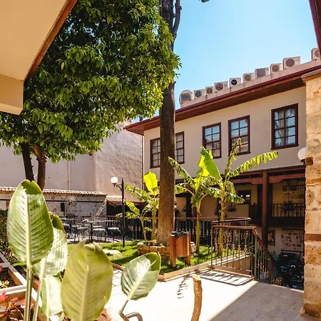 Ξενοδοχείο Mediterra Art