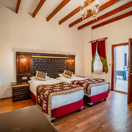 Mediterra Art Ξενοδοχείο 4*