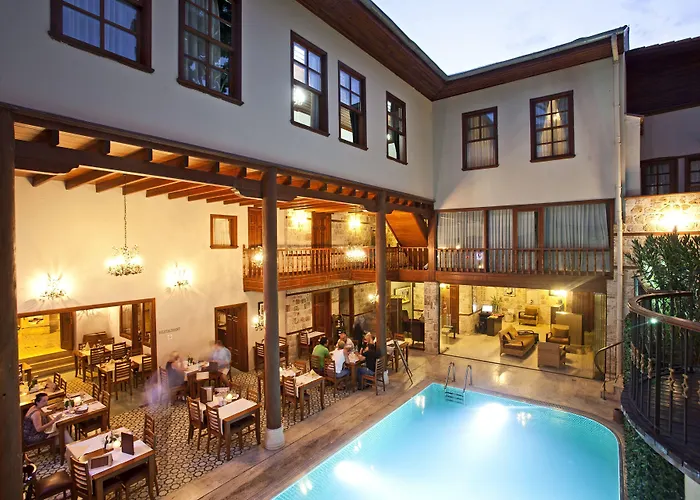 Hotel Mediterra Art 4*