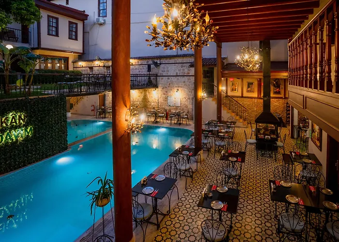 Hotel Mediterra Art